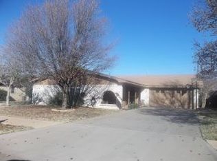 705 Comanche Trl, Altus, OK 73521