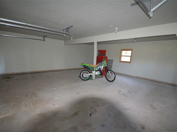 4th image of 484 Wheat Way