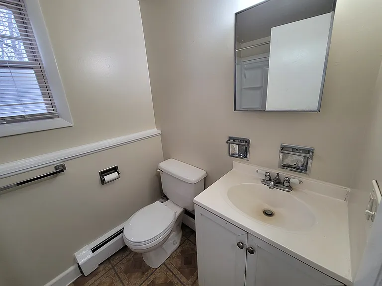 756 Liberty St — Photo 9