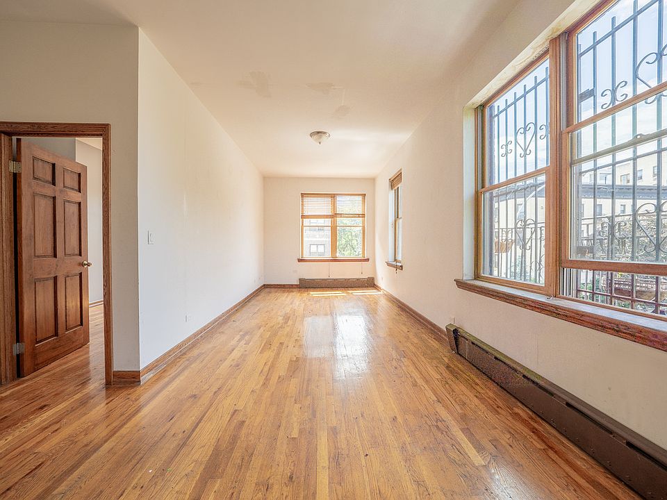 1st image of 463 Lincoln Pl #3