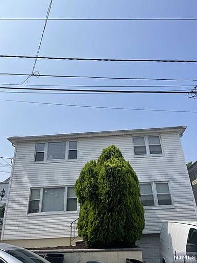 1st image of 41 Bayliss St #1
