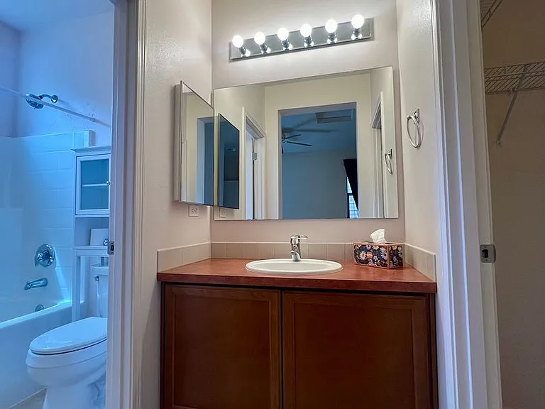 7542 Traditions Ave NE — Photo 11