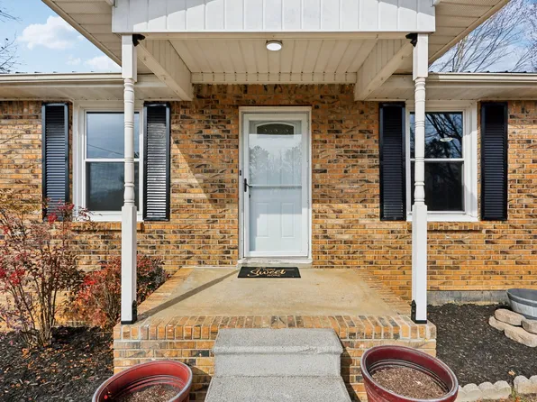 4207 Moss Hill Dr, Nunnelly, TN 37137