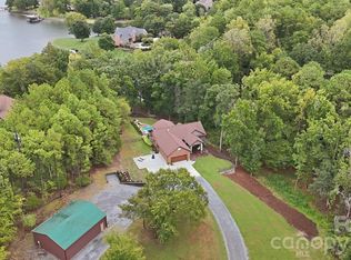 2055 Tiger Paw Ln, York, SC 29745