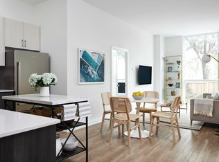 55 Warrender Ave #2BA, Toronto, ON M9B5Z2