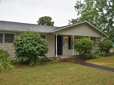 220 N 3rd St, Woodburn, OR, 97071