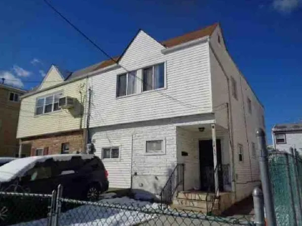 1415 Chandler St, Far Rockaway, NY 11691
