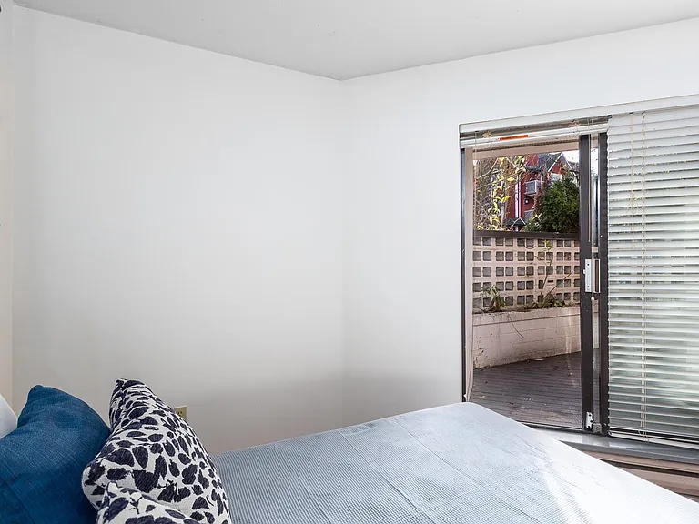 1405 Haro St #103 — Photo 14