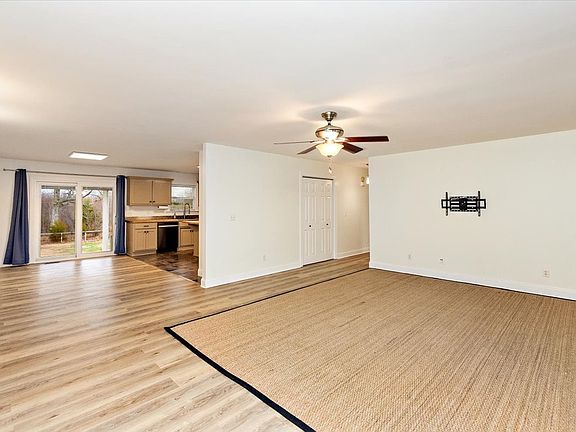 4th image of 183 Gilliam Ln