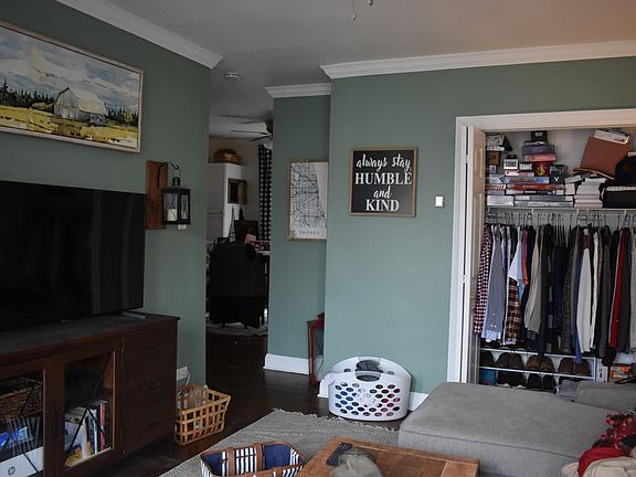 5th image of 3845 N Greenview Ave #T92gbjdmz