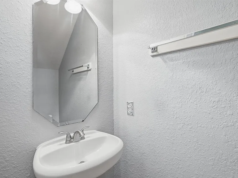 326 Wild Bird Dr — Photo 15