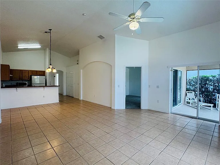 4795 Cumbrian Lakes Dr — Photo 4
