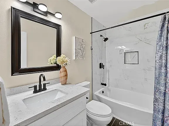 803 E Victoria St #138 — Photo 15