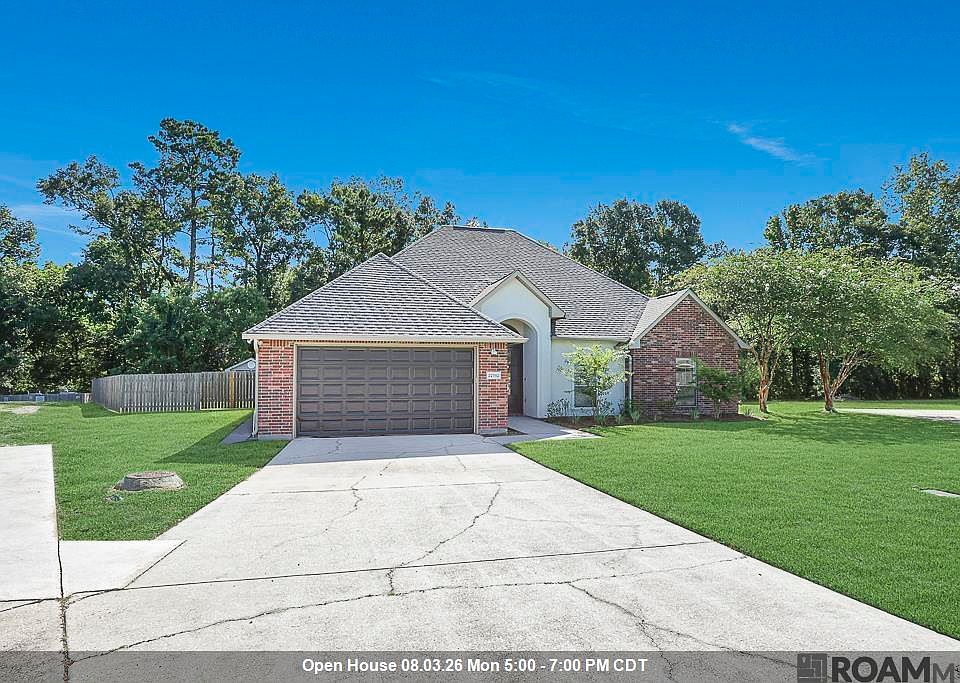 1st image of 22782 Greencliff Dr