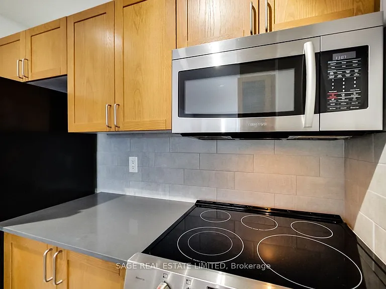 438 Richmond St W #910 — Photo 11