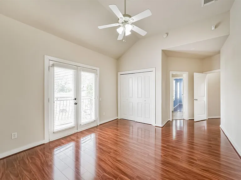 11025 Robin Hood Ct — Photo 34