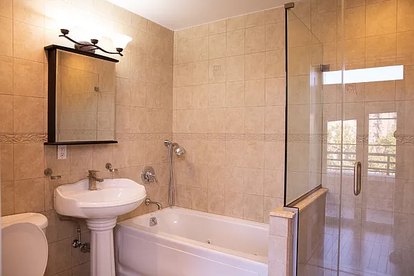 Sold by Douglas Elliman | media 10