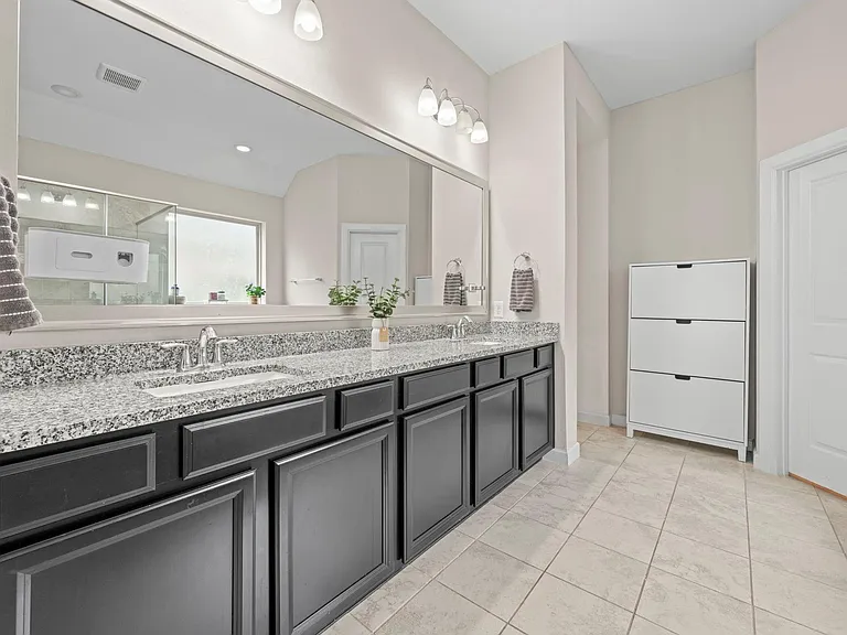 6811 Andorra Cove Cir — Photo 10