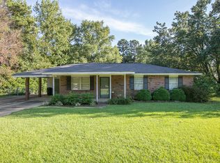 102 Pleasant Dr, Columbus, MS 39702