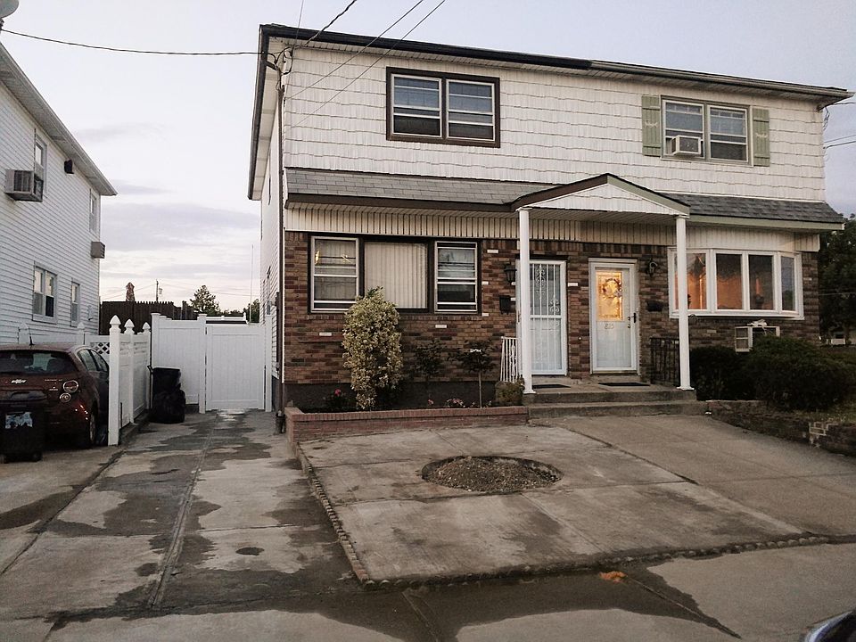 1st image of 823 Tysens Ln