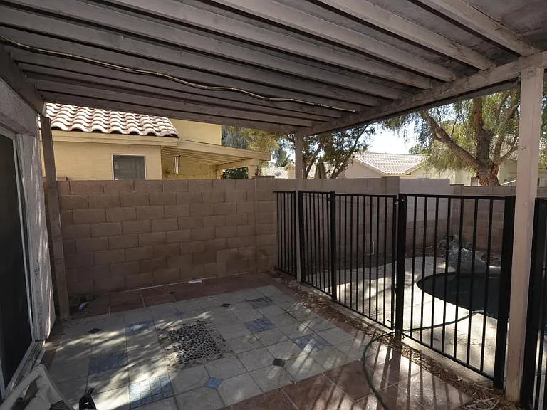630 N Diane Ct — Photo 10