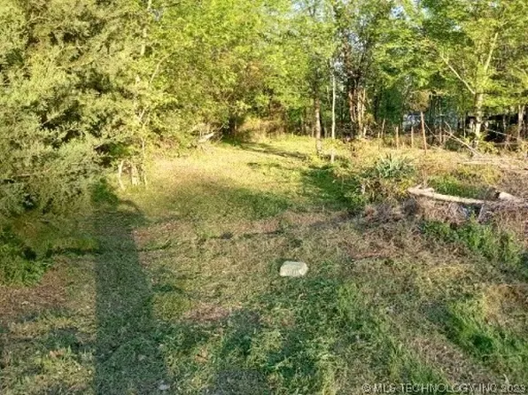 36 2nd St, Mead, OK 73449