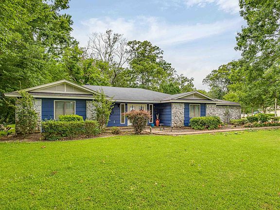 2nd image of 3692 Bayou Acres Dr