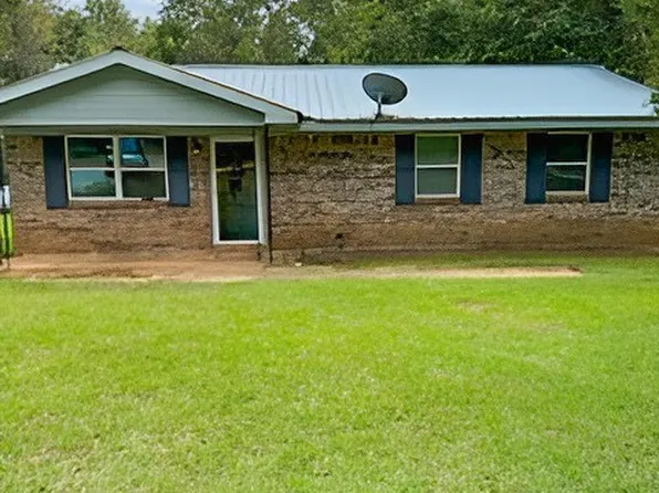 662 Manoy Dr, Jacksons Gap, AL 36861
