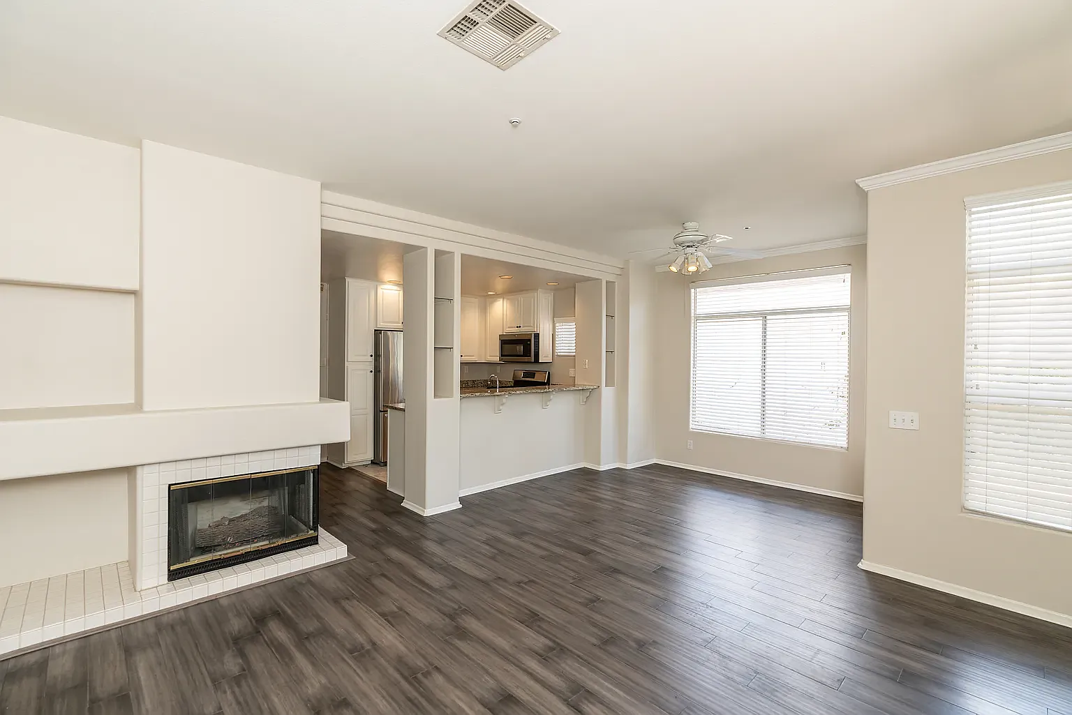 2 bed, 1191 sqft, $3,875 — Photo 3