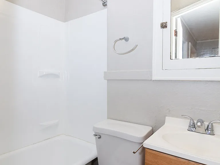 Palisade Apartments — Photo 37