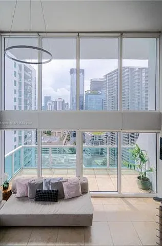2 bed, 2.0 bath, $4,550 — Photo 4