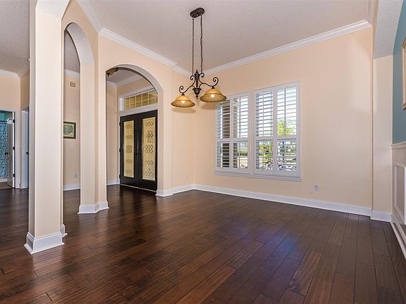 5th image of 901 E Terranova Way
