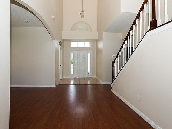 3rd image of 2561 Volta Cir