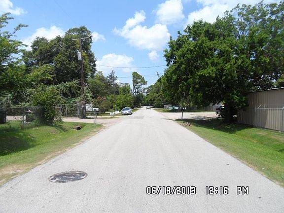 3rd image of 9513 Yupondale Dr
