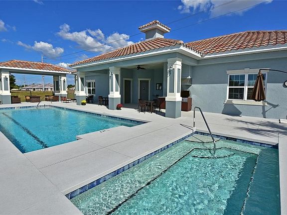 3rd image of 7007 Costa Bella Dr
