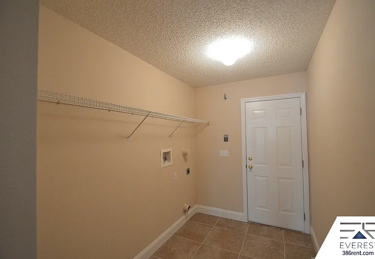 30 Lancelot Dr — Photo 26