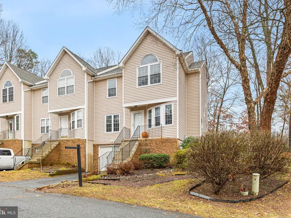 32 Ginty Dr, North East, MD 21901