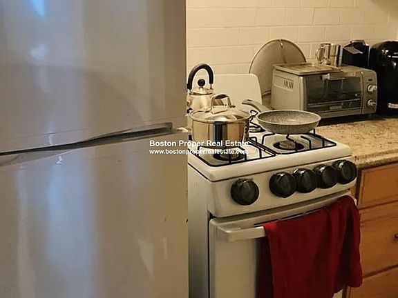 27 Bay State Rd. #3F Boston - Kenmore Unit Photo 7 (1)