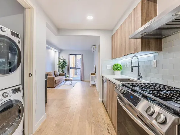 37-32 89th St #4, Jackson Heights, NY 11372