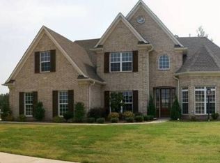 770 Shadow View Dr, Hernando, MS 38632