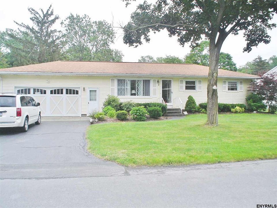 1st image of 2 Pettibone Dr