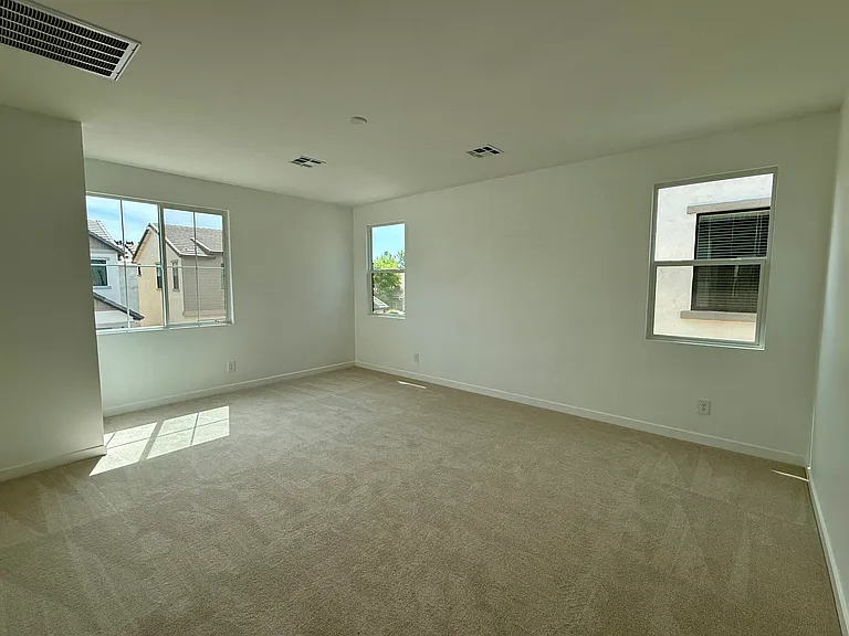 2345 E Stephens Ct — Photo 13