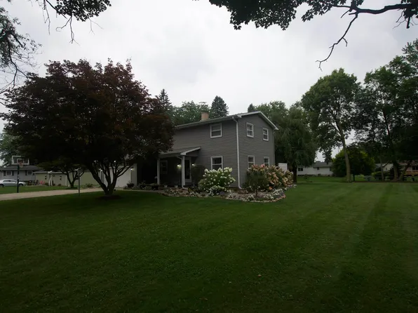 2652 Spielman Rd, Adrian, MI 49221