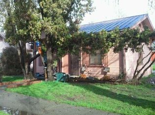 422 SE I St, Grants Pass, OR 97526