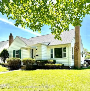 2400 Devonshire Ave, Lansing, MI, 48910
