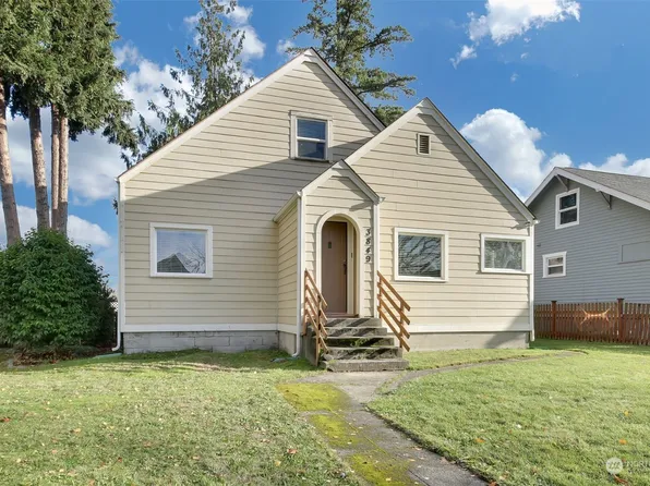 3849 Tacoma Avenue S, Tacoma, WA 98418