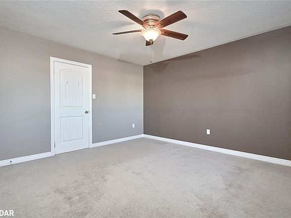 5th image of 22 Admiral Cres