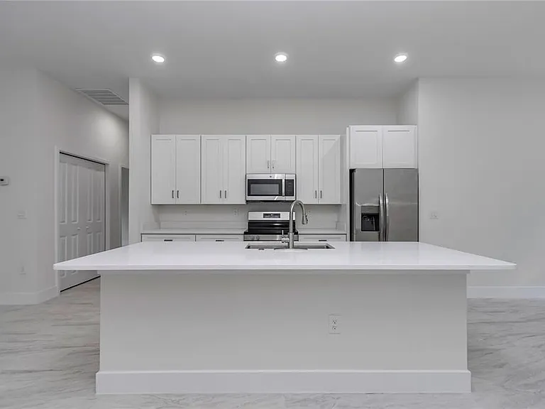 4592 SW Channel Heights Ct — Photo 13