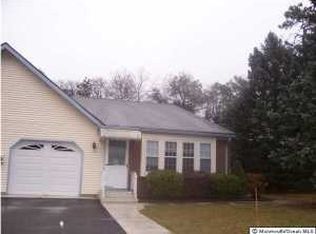2 Bayberry Ln #B, Whiting, NJ 08759