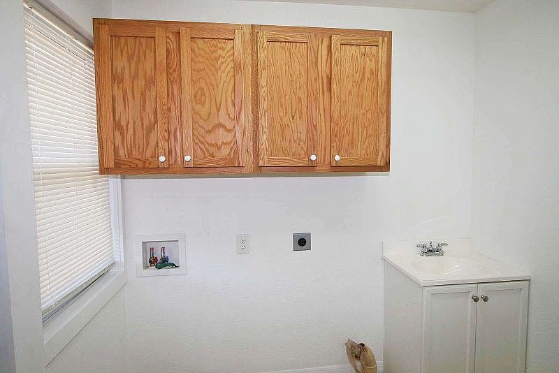 2nd image of 237 E Woodward Ave